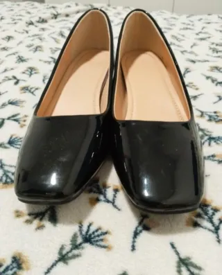 Zapatos de vestir negros charol mujer