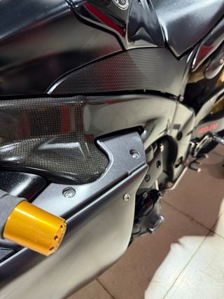 Yamaha R1 Crossplane 2012