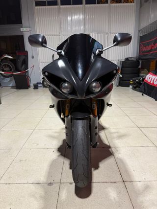 Yamaha R1 Crossplane 2012