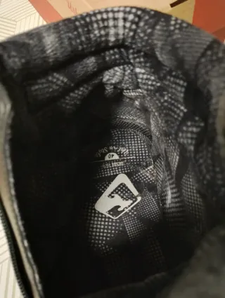 Botines negros y grises calentitos