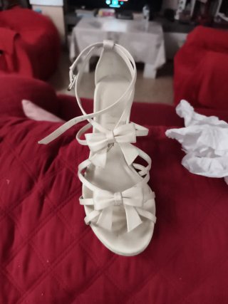 Zapatos de fiesta blanco roto de piel