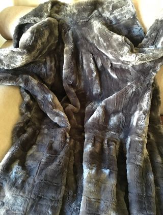 Abrigo mutón ( mouton ) de piel vuelta de oveja