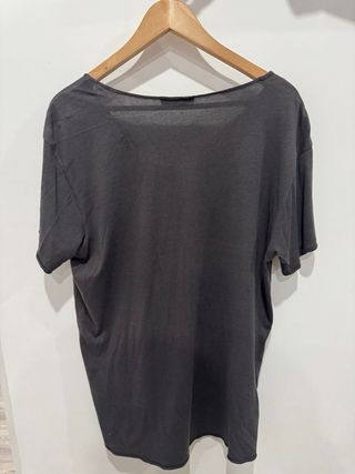 Camiseta Bershka gris talla M
