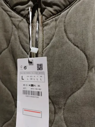 Cazadora acolchada verde