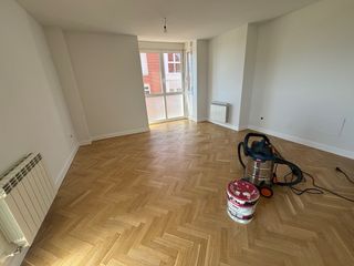 Instalación de tarimas de madera