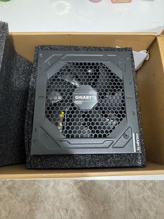 Fuente Alimentación Gigabyte P750GM 750W 80 Plus G
