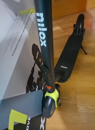 Patinete Eléctrico Nilox M1 / casi sin Uso.