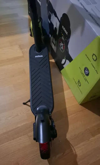 Patinete Eléctrico Nilox M1 / casi sin Uso.