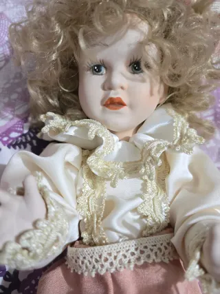 Bambola paggetto ceramica vintage