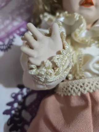 Bambola paggetto ceramica vintage