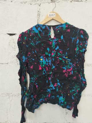 camiseta desigual estampado talla L