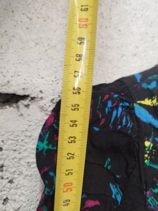 camiseta desigual estampado talla L