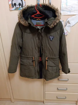 Chaqueta niño verde con capucha