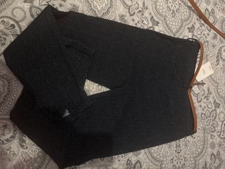 Pantalon con cinturón marrón