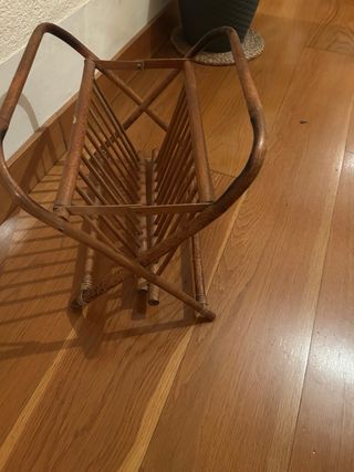 Revistero vintage bambú