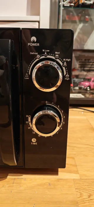 Microondas Orbegozo 20L