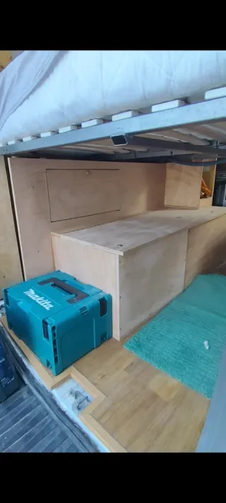 Ford Transit Camper L2H2 Vivienda