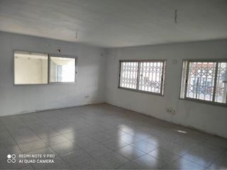 Nave Industrial con excelente ubicación en Ondara