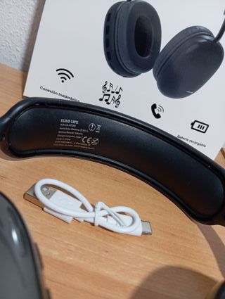 AURICULARES 5.0. BLUETOOTH SIN ESTRENAR C/ CAJA.