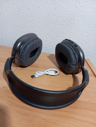 AURICULARES 5.0. BLUETOOTH SIN ESTRENAR C/ CAJA.