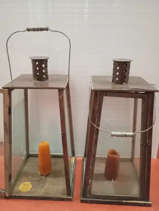 Farol rústico de madera y cristal