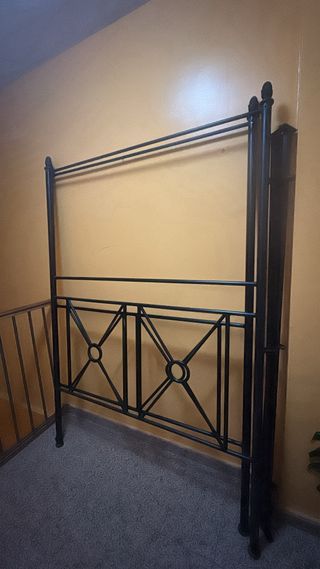 Estructura de cama balinesa de hierro para colchón