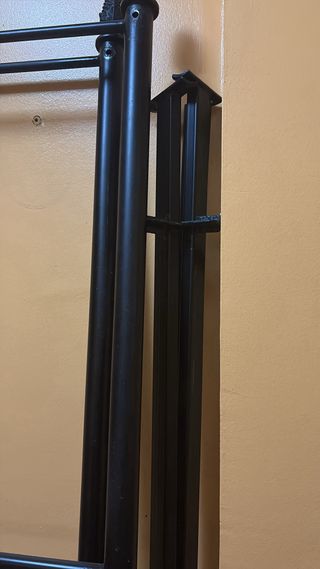 Estructura de cama balinesa de hierro para colchón