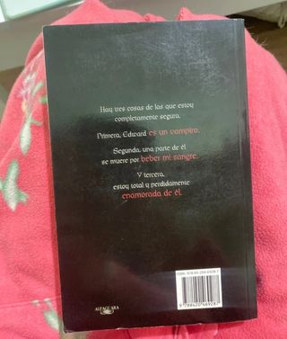 Crepúsculo (Saga Crepúsculo 1) (Spanish Edition)