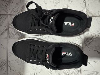 Zapatillas Fila Negras