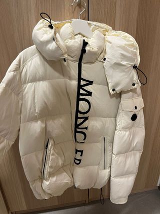 Anorak Plumífero Moncler Beige