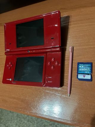 Nintendo DSi Roja + Accesorios