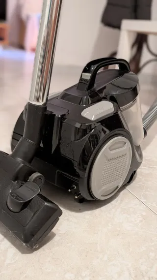 Aspiradora Rowenta Swift Power Cyclonic