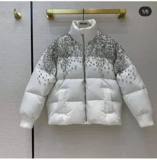 Cazadora Miu Miu blanca pedrería