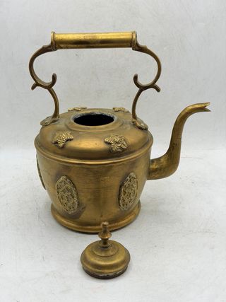 Tetera Antigua Grande de Bronce