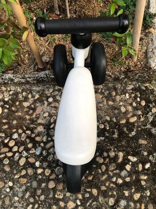 Triciclo para bebé blanco