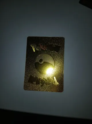 Carta Pokémon Glaceon Dorada