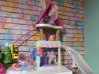 4 Casas Enchantimals + Muñecas