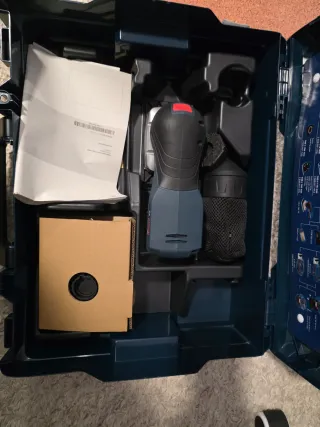 Lijadora Orbital Bosch Professional 18V