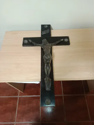 Crucifijo Cristo Madera Oscura