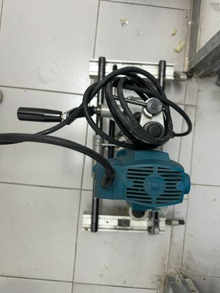 Fresadora Virutex FC16L para cerraduras