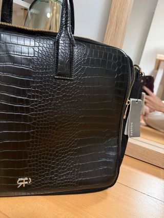 Bolso ordenador Parfois negro efecto piel
