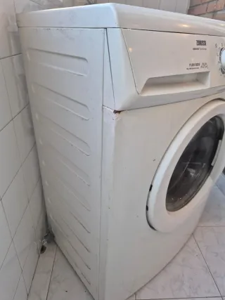 Lavadora Zanussi. 6kg 1000 revoluciones
