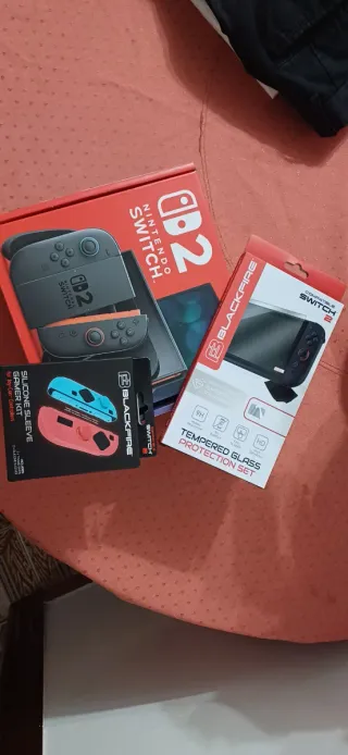 Nintendo Switch 2 nueva con Accesorios