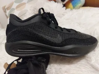 ZAPATO NIKE G.T. HUSTLE ACADEMY TALLA 43