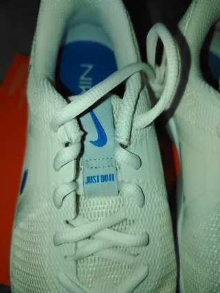 Scarpe Nike MC Trainer Bianche e Blu