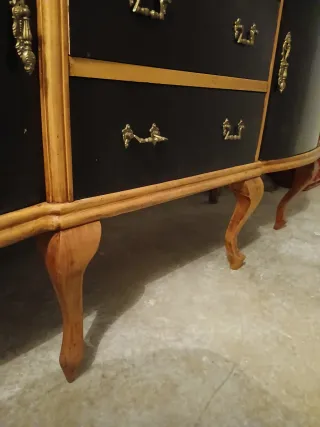 Aparador antiguo madera negro y marrón