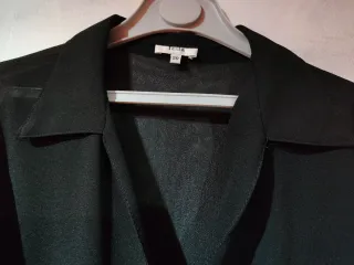 Camisa negra manga larga con cinturón