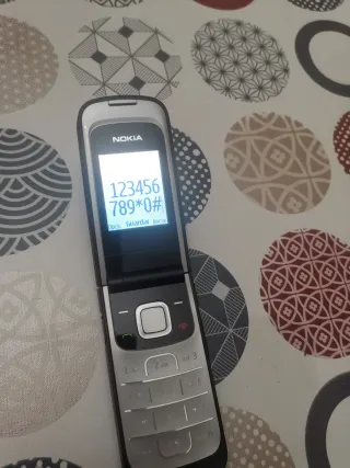 Nokia 2720 Fold Movistar Negro