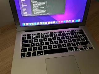 MacBook Air 13” (2017) i5 8GB RAM 128GB SSD