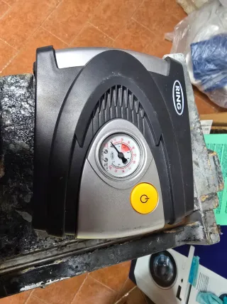 Minicompressore per auto